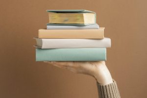 Literatura brasileira: quatro livros para ler antes do Enem; Veja como usar lista de livros do vestibular da Unicamp no Enem